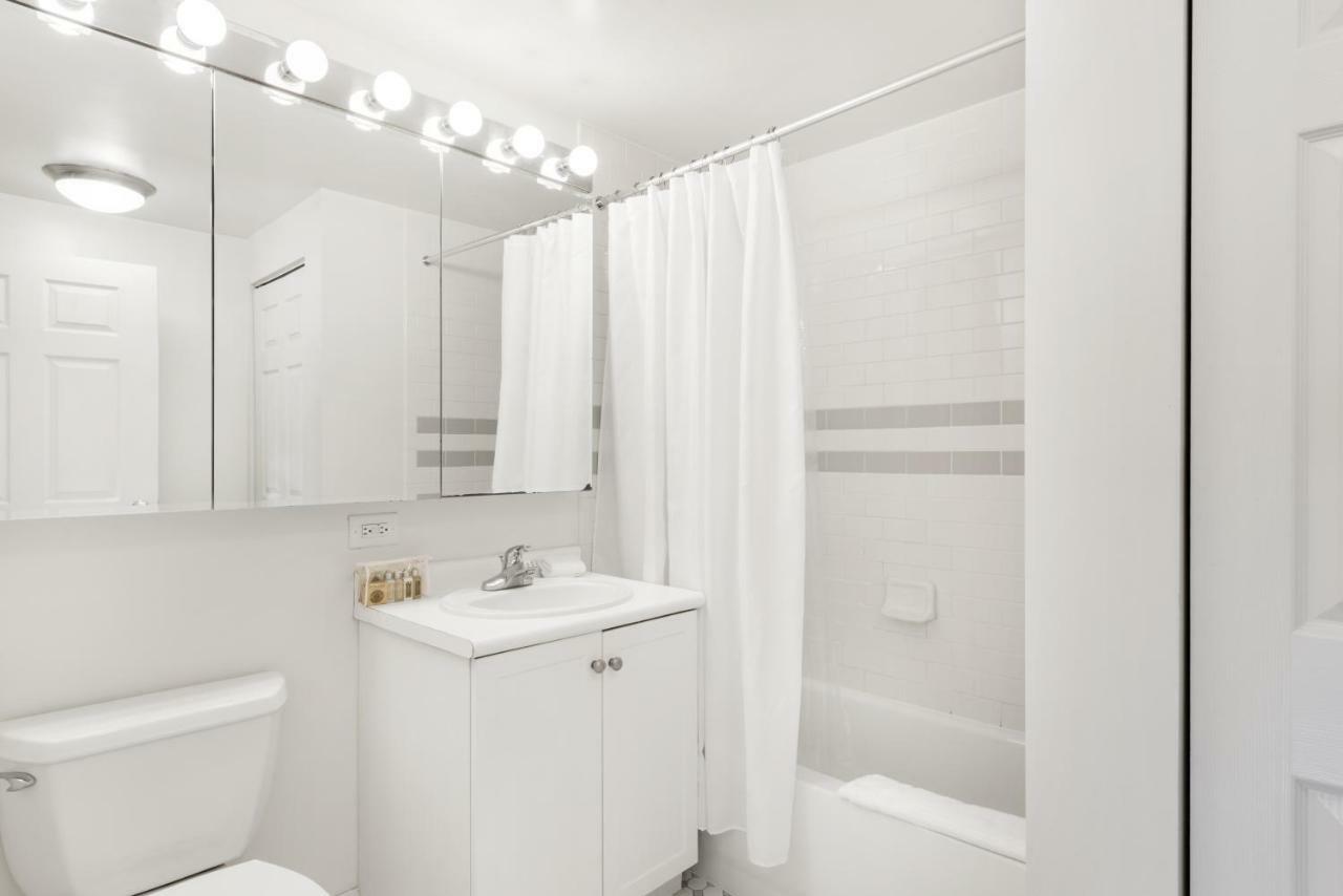 Furnished Quarters At Grove Pointe Appartement Jersey City Buitenkant foto